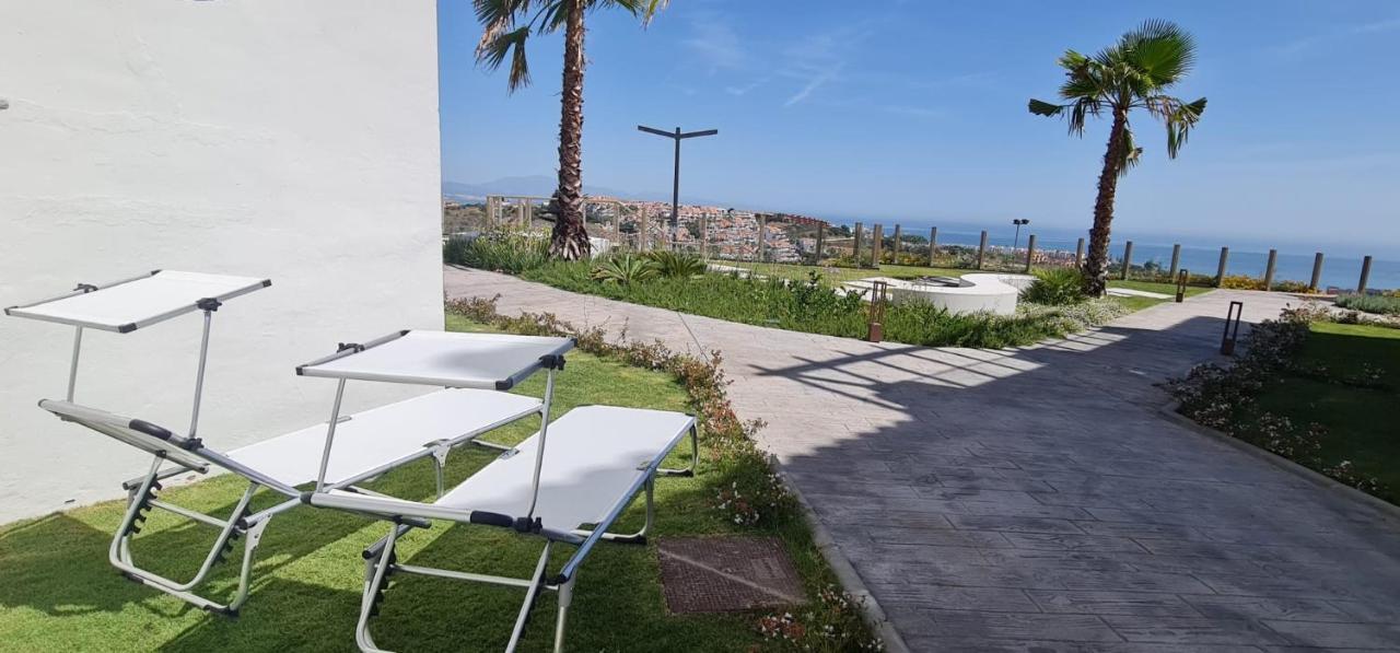 Small Oasis - Appartement 6 Personnes Manilva Exterior foto
